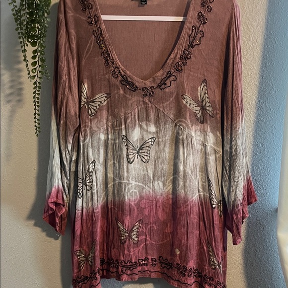 Greater Good Tops - 2/$12 Greater Good Rayon Blouse Butterfly Print Crinkle Gauze Tie Dye Ombré
